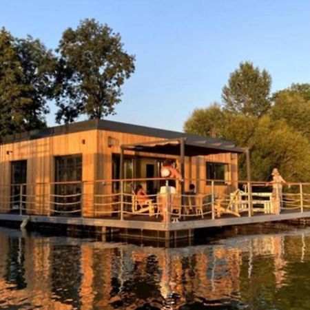 Seinehouse - Maison Flottante Vaux-Sur-Seine ภายนอก รูปภาพ