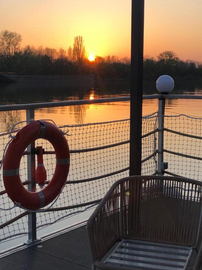 Seinehouse - Maison Flottante Vaux-Sur-Seine ภายนอก รูปภาพ