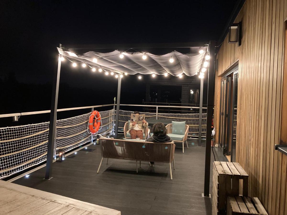 Seinehouse - Maison Flottante Vaux-Sur-Seine ภายนอก รูปภาพ